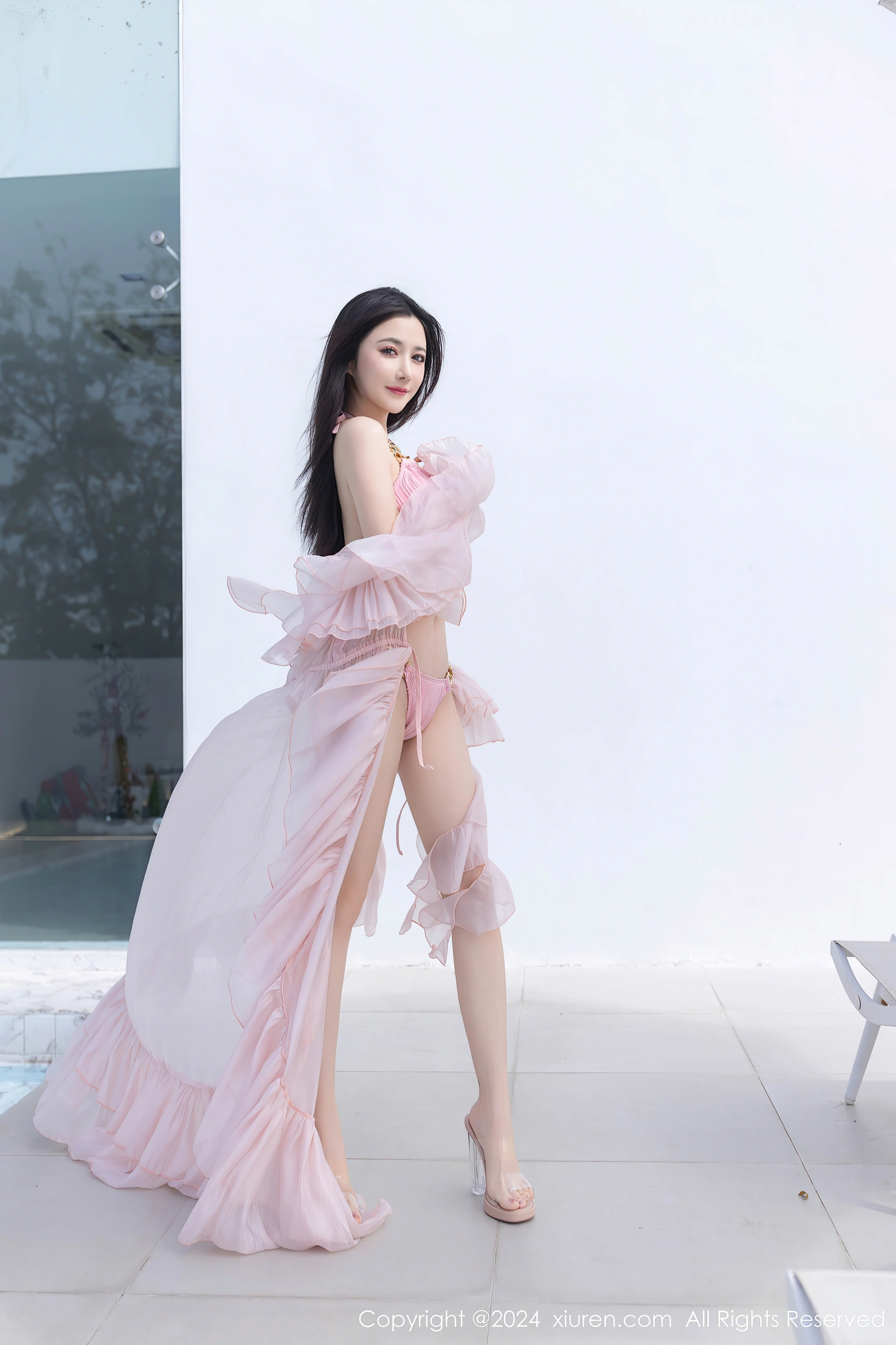 图片[6]-[XiuRen秀人网]VOL.7920 模特鱼子酱Fish泳池边性感粉色比基尼服饰秀曼妙身姿诱惑写真81P-秀人网官方网站